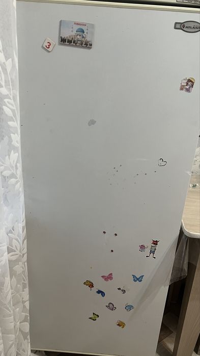 Холодильник в отличном состоянии, чистый и рабочий