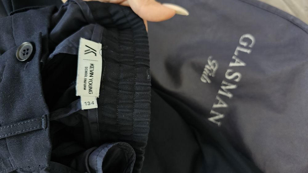 Продам школьную форму для мальчика.