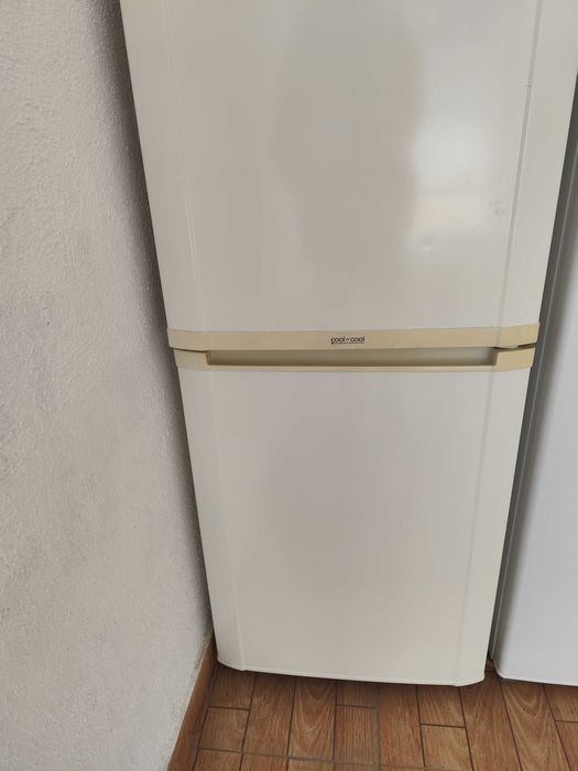 Хладилник с фризер Samsung