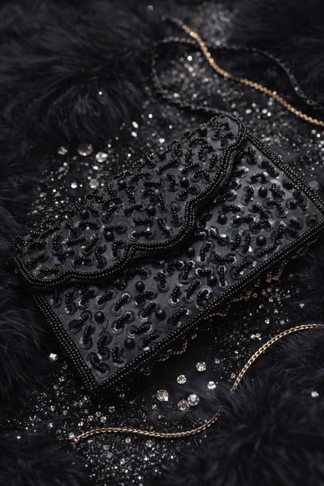 Официална чантичка