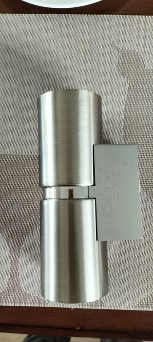 Продам Светильник EGLO