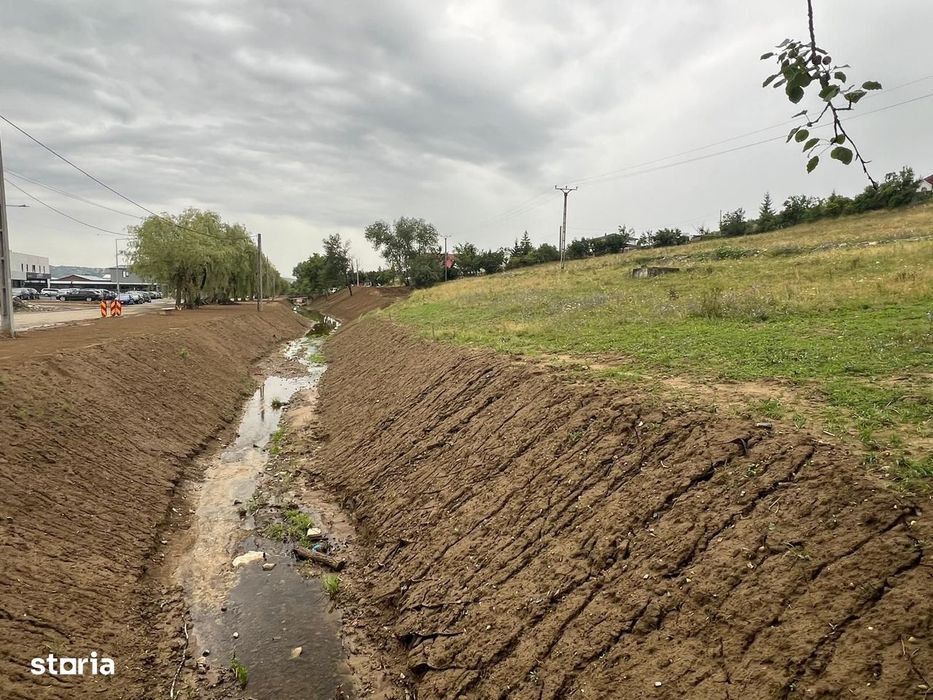 Teren intravilan Valea Castailor zona Rombat