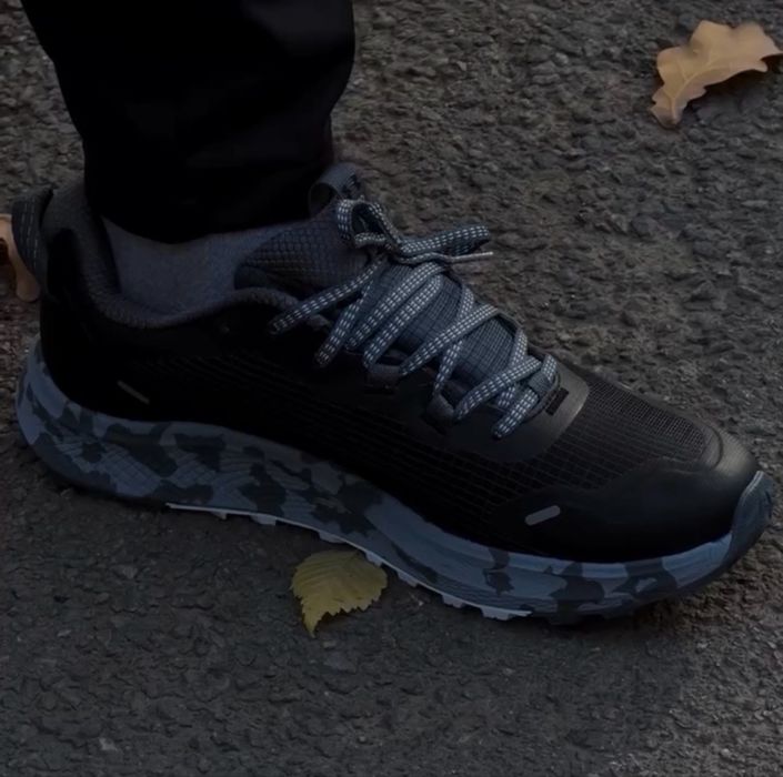 Кроссовки UNDER ARMOUR оригинал