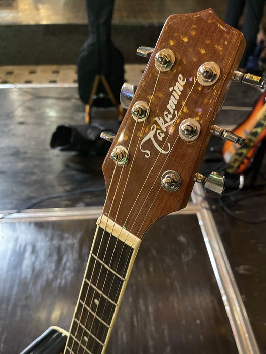 Takamine ED340C 41 akkustik gitara
