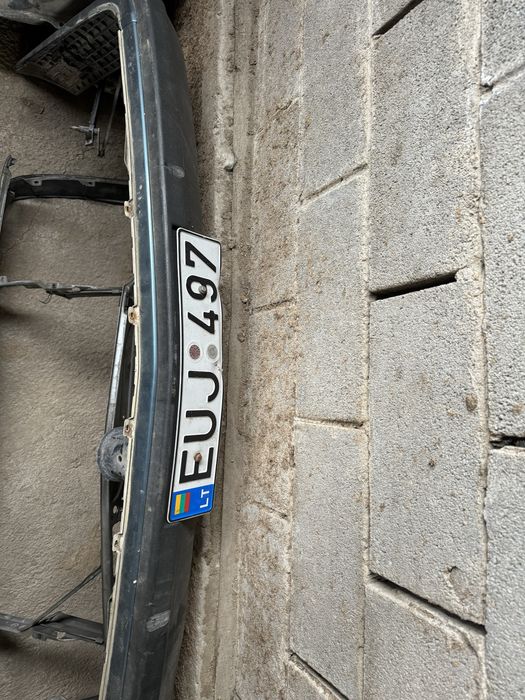 Продам на ауди 100 с3 передний бампер