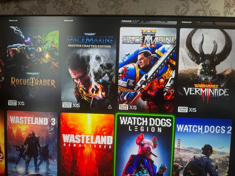 Xbox series S в хорошем состоянии.