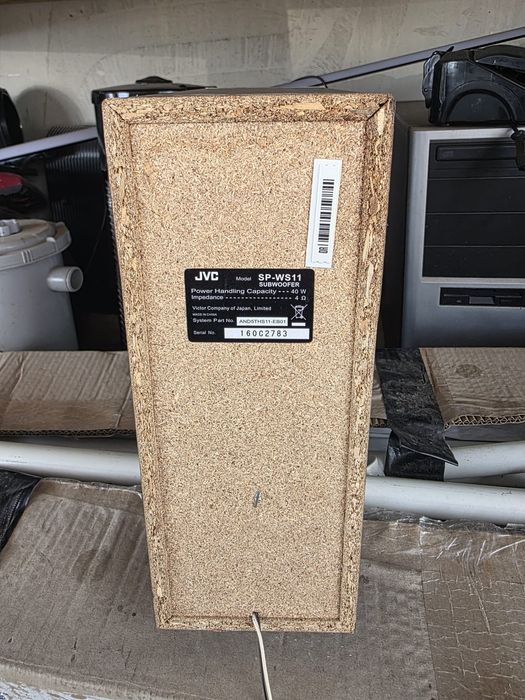 Vand subwoofer JVC si subwoofer Eltax