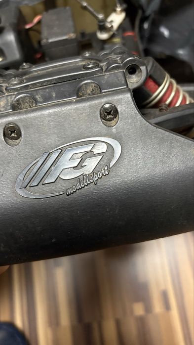 Masina cu Radiocomanda pe Benzina FG Modellesport-70cm-Citeste Anuntul