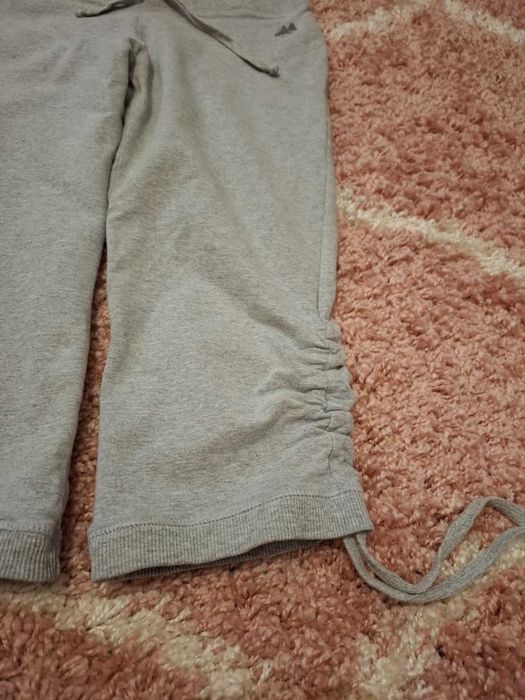 Zara и  Naik   Сиви  Анцуг/Клин