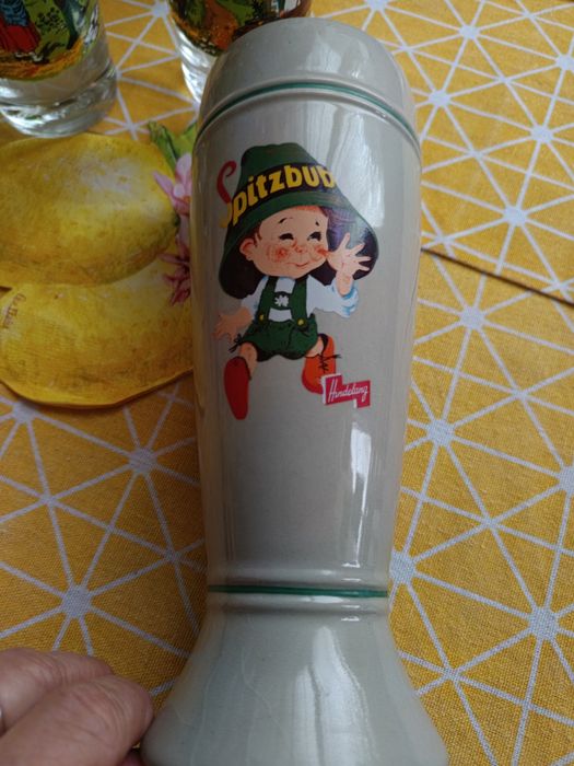 Халби и чаши за бира