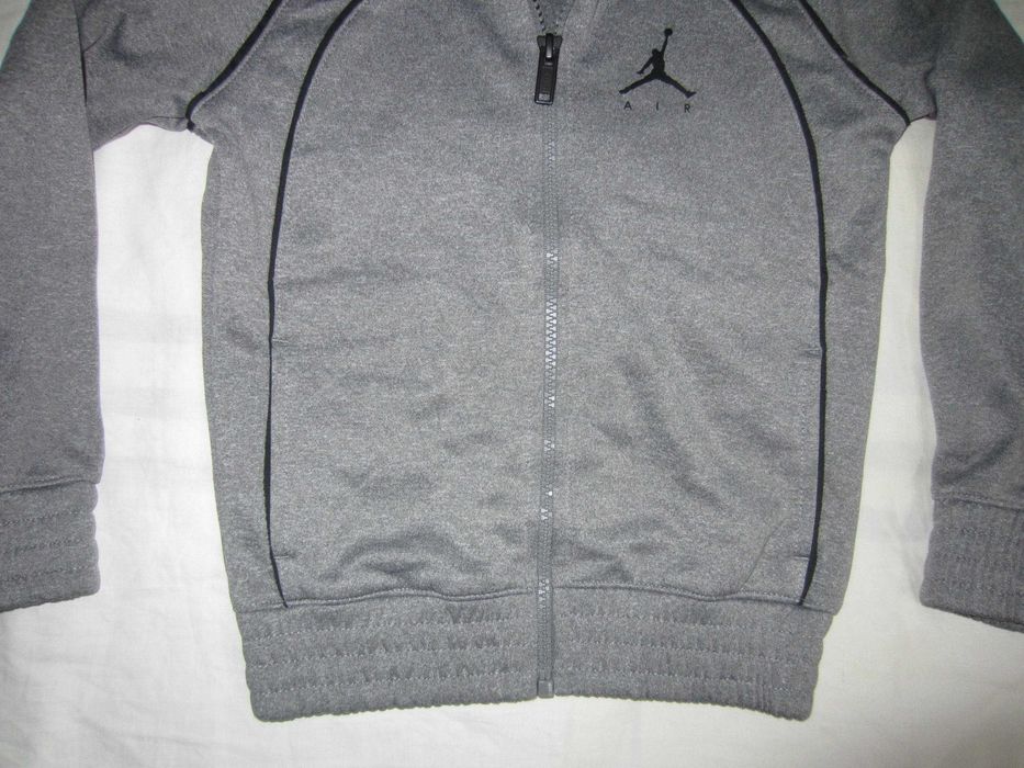 Bluza trening Jordan Nike Air,masura 3-4ani,poliester,ca noua