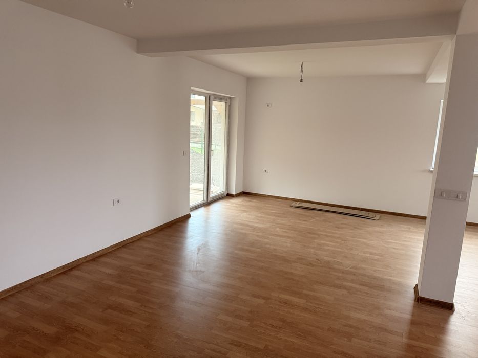 Casa tip Duplex in Ipotesti / Lisaura / 130 mp utili / 260 mp teren