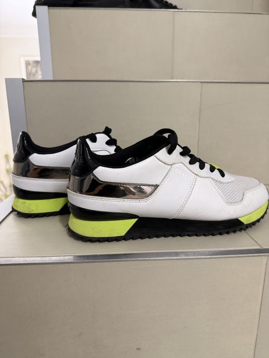 Обувки Cruiff като нови