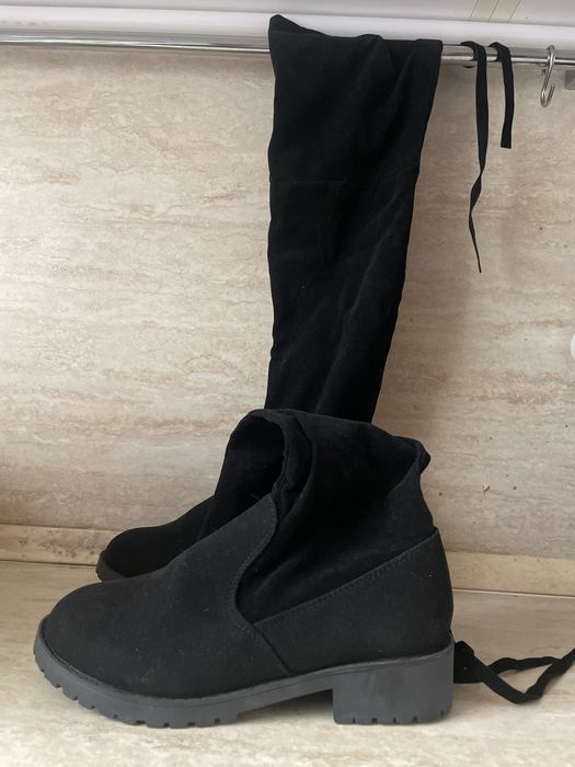 Дамски велурени чизми