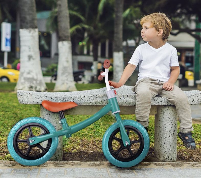 Bicicleta fara pedalea pentru copii , inaltime reglabila