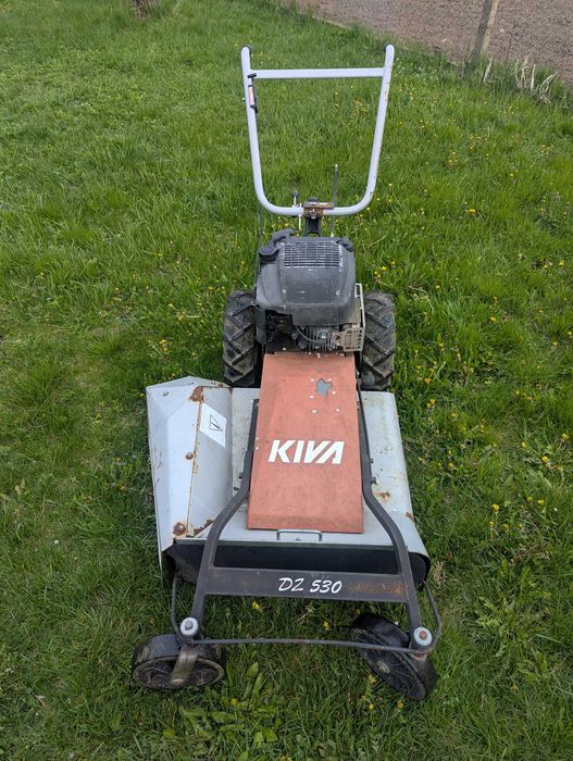 Masina de tuns iarba inalta Kiva, utilitara mixta