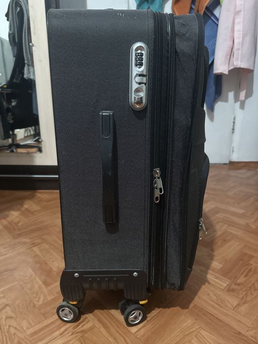 Чемодан дорожный арзан