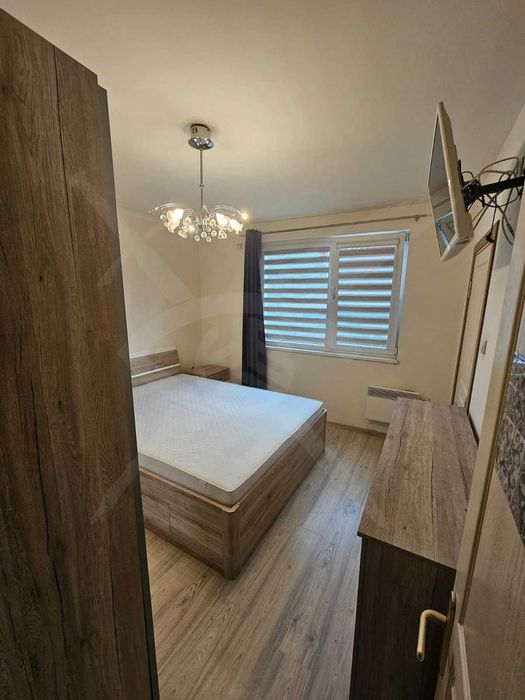 Продава се Тристаен апартамент в София, Хладилника - 100 кв.м за 867 €/кв.м - Снимка #4