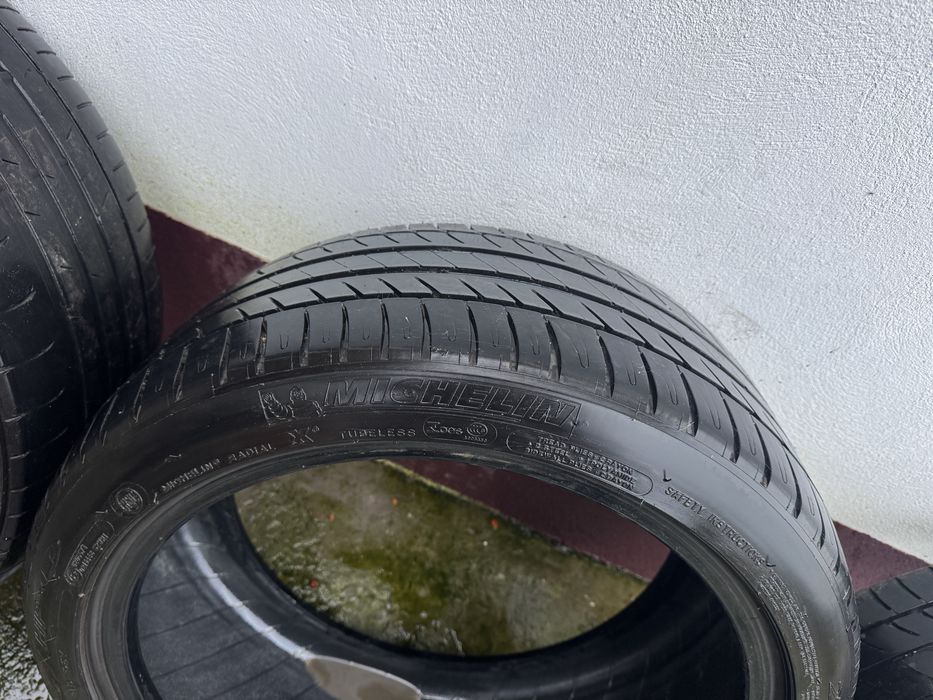 Anvelope vara. 245/40/ R19   275/35/ R19