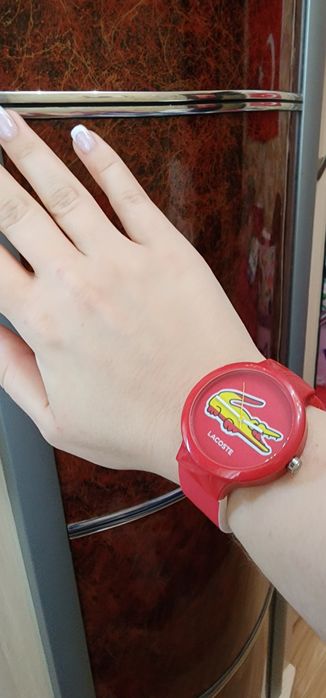 Часы унисекс LACOSTE оригинал пользованы пару раз