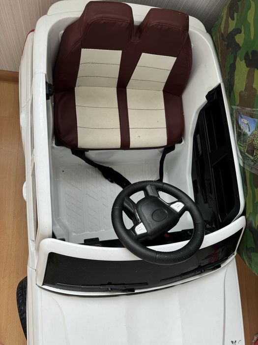 Продам детскую машинку