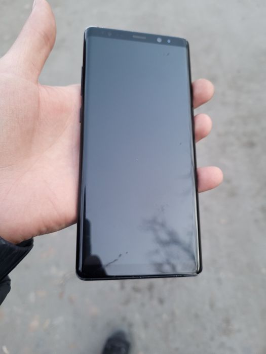 Продам флагман Samsung galaxy note 8