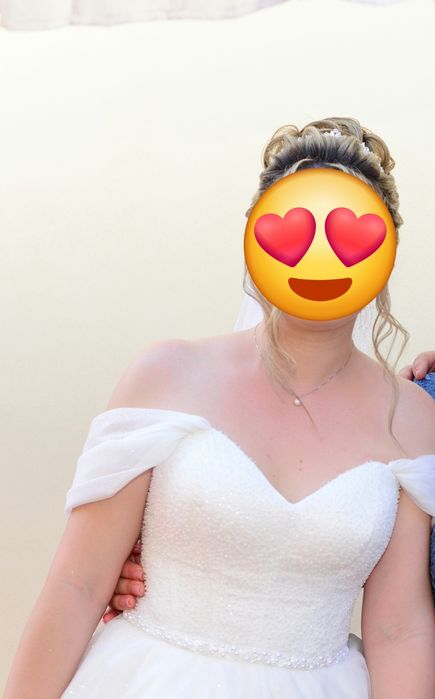 Vand rochie de mireasa