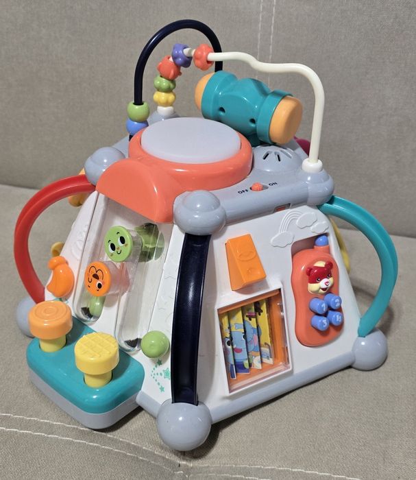 Многофункционален занимателен център