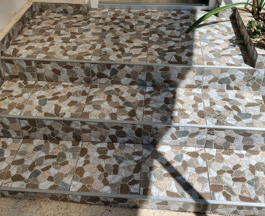 Finisaje interioare și exterioare