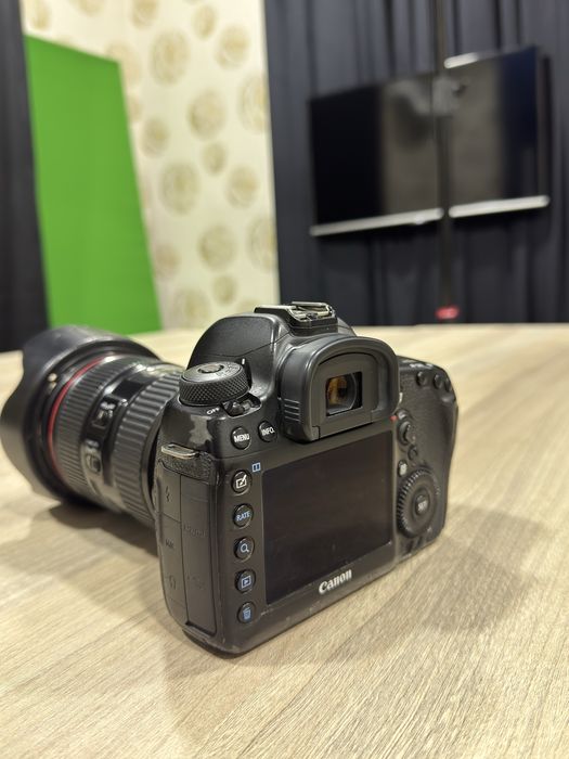 Canon 5d mark4  sotiladi!! Srochno