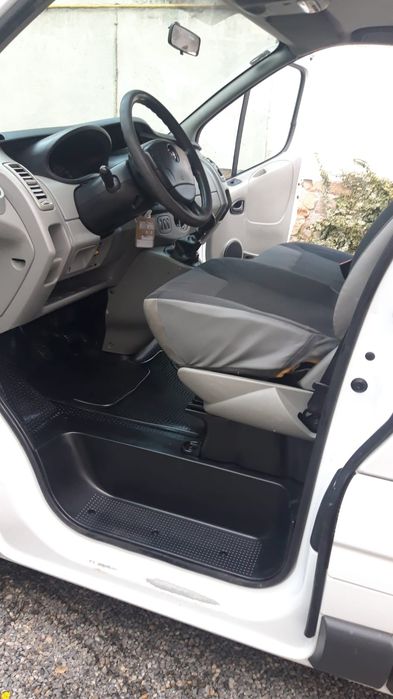 Opel Vivaro Trafic Primastar 2013 - 2.0D 115CP E5 - 6 Locuri - Clima!