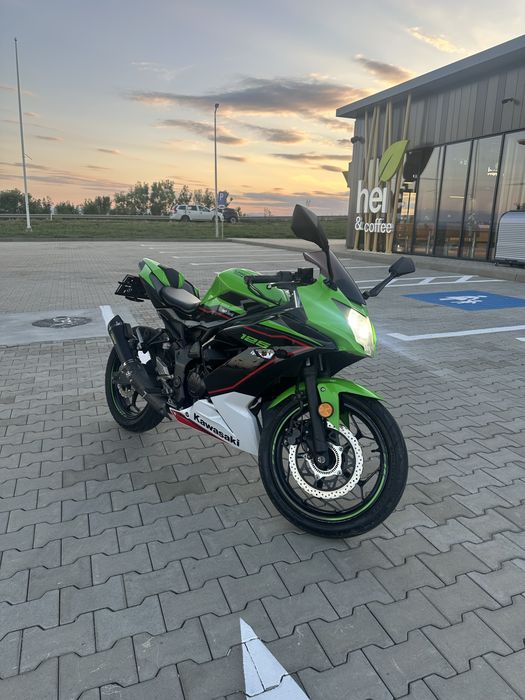 Kawasaki ninja 125 2022