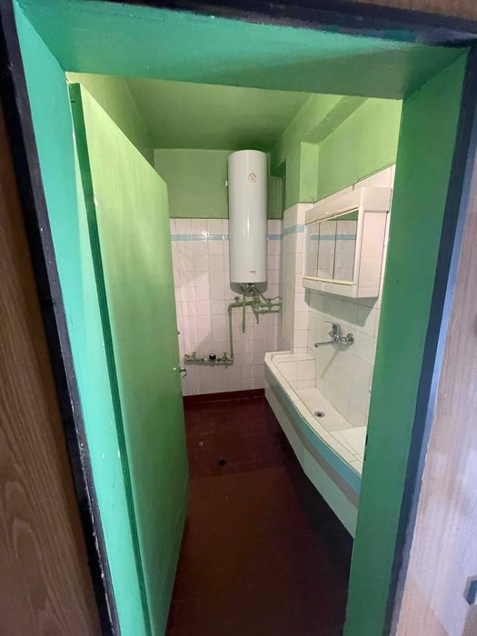 Дава се под наем Тристаен апартамент в Ловеч, Вароша - 100 кв.м за 353.94 € - Снимка #10