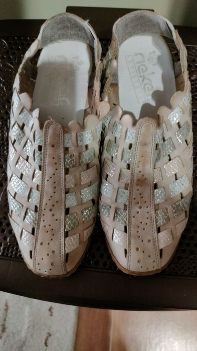 Дамски сандали от естествена кожа в отлично състояние