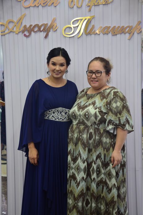 Продам нарядное платье