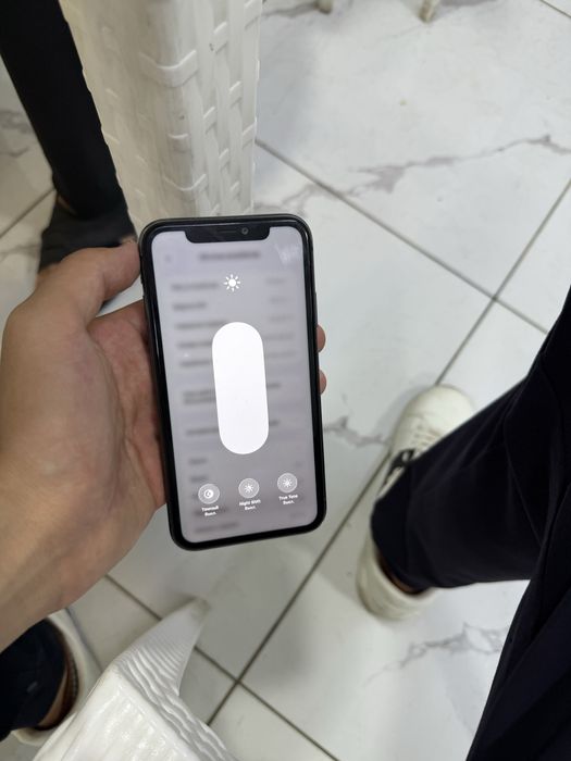 Iphone 11 9/10 srochna
