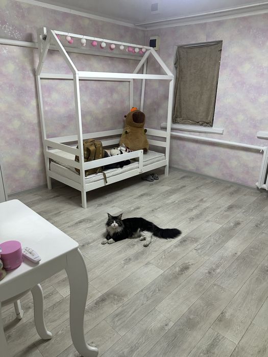 Кровать домик (массив береза)