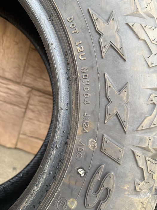 Maxxis 245/70/16