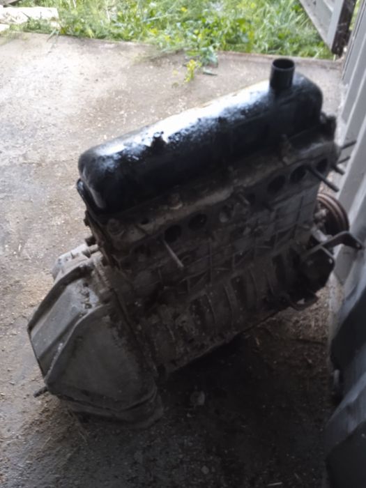Gaz 2410 motor va korobka sotiladi