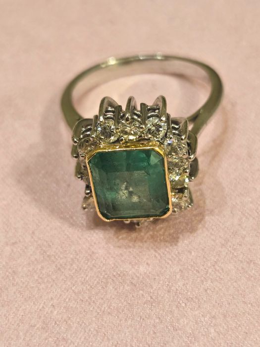 Vintage  Art deco Пръстен бяло, жълто злато,естествени диаманти и нату