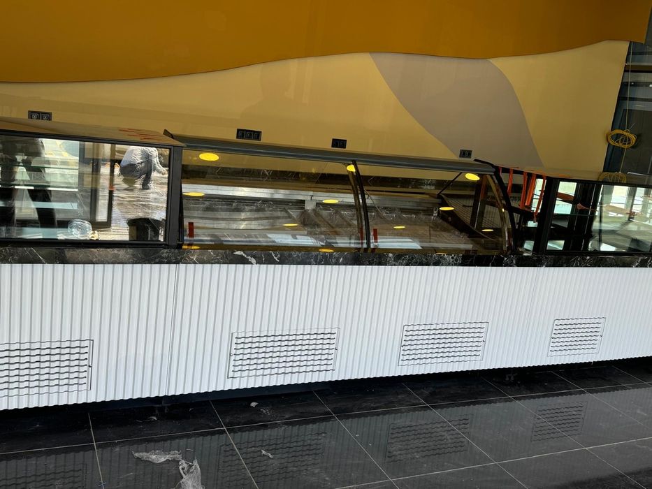 Vitrine  diferite dimensiuni și Modele