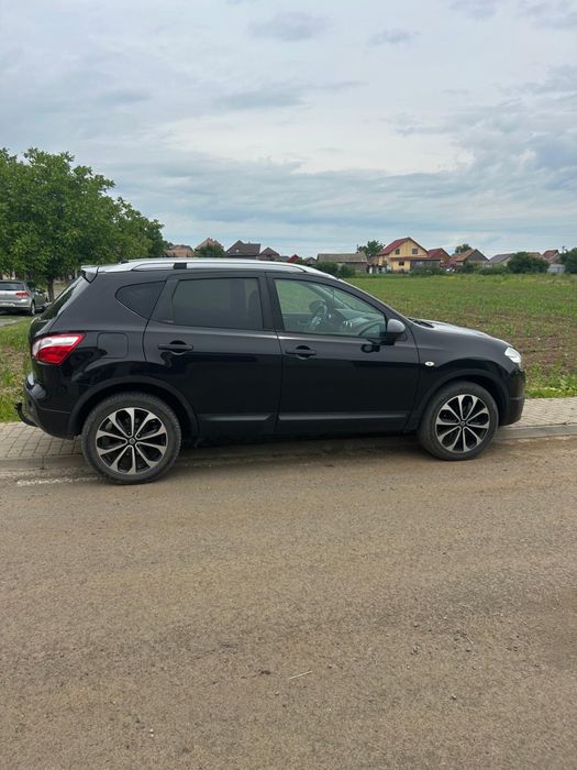 Vand Nissan Qashqai 2012 1.6 diesel