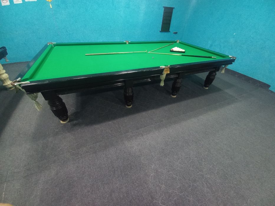 Ruski bilyar stol 3.90m.1.80 xolati idiyal yangi bilyart stol