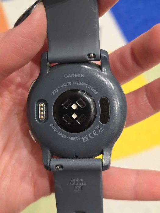 Garmin Venu 2 - GPS Smartwatch, Ecran AMOLED, Stare Excelentă
