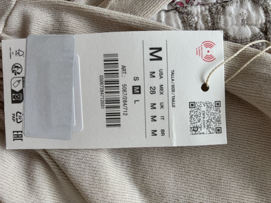 Vand bluza dama Zara noua