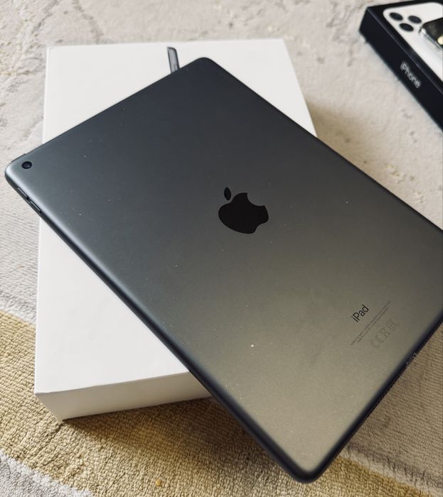 Apple IPaD 9 поколение
