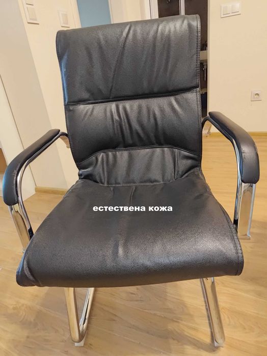 Стол от естествена черна кожа. В отлично състояние. 1бр-90€, 6бр-480€