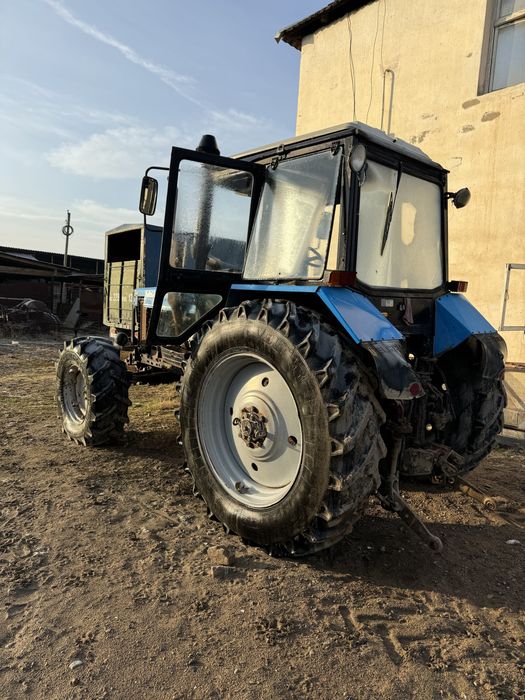 Трактор Беларус 1221 продается