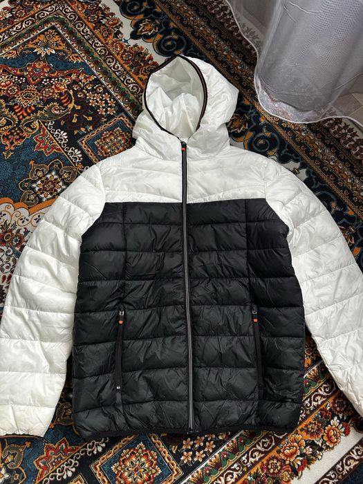 Продам куртки на парня