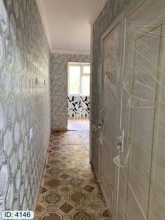 dinamo bozorca yonida 3 xonalik kvartira tez va arzon sotiladi №4146